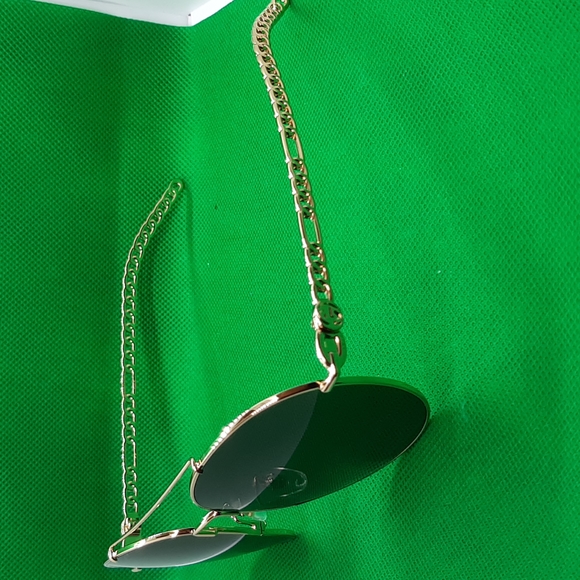 Gucci Sunglasses - Picture 2 of 3